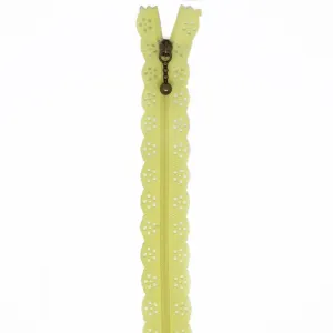 12" Lace Zipper in Lemon