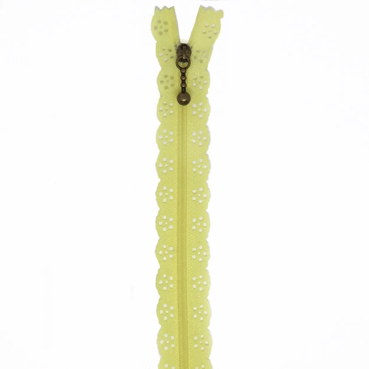 12" Lace Zipper in Lemon
