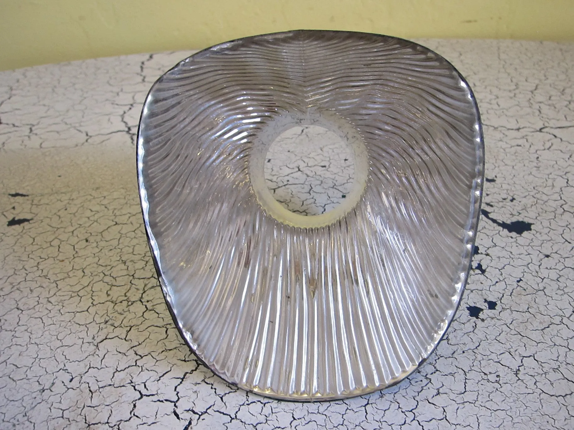 1920's Green Glass Lamp Shade - No 11 Hood junior