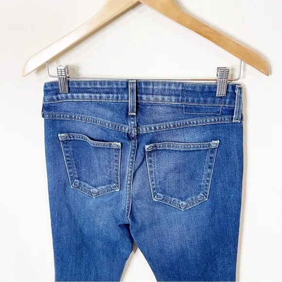 AMO Denim Mid Rise Slit Ankle Twist Jeans in True Blue Size 25