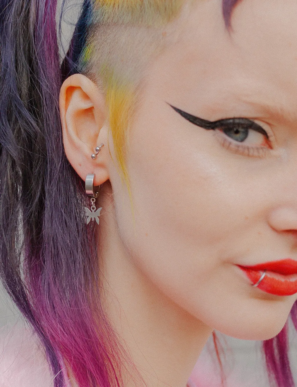 BUTTERFLY CLASP EARRINGS