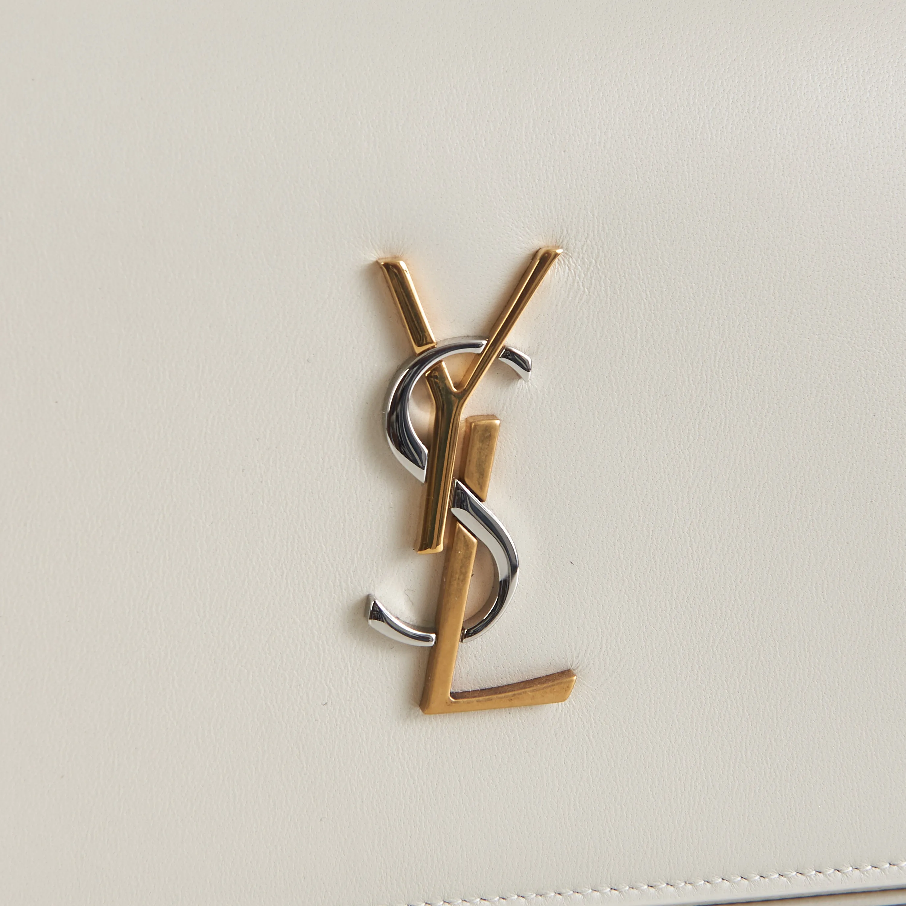 Cassandre Chain Wallet - Shiny Vintage Blanc Leather, YSL