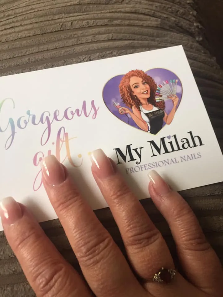 Cosmetologist Logo