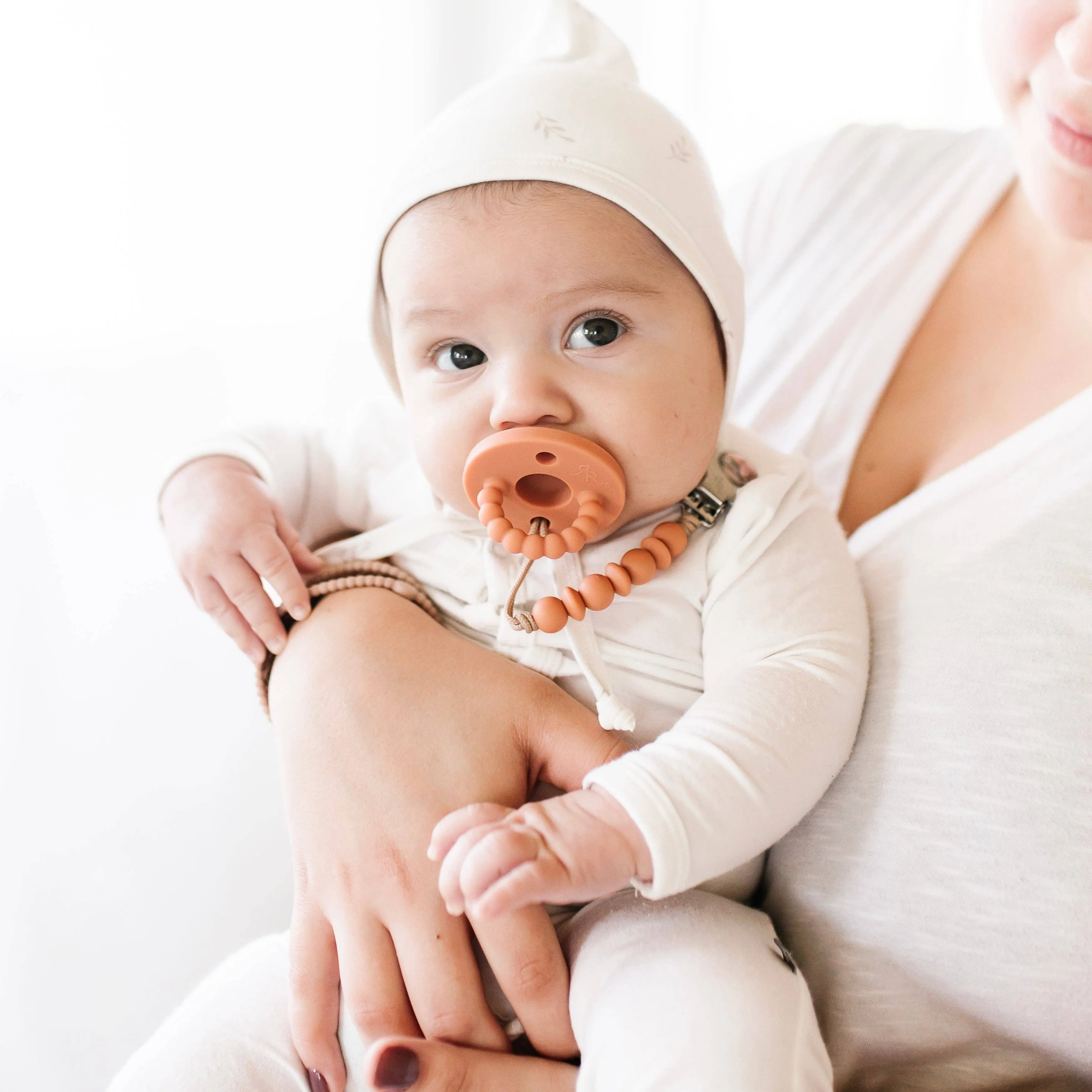 Cutie PAT Round (0-24m) Pacifier   Teether Sets