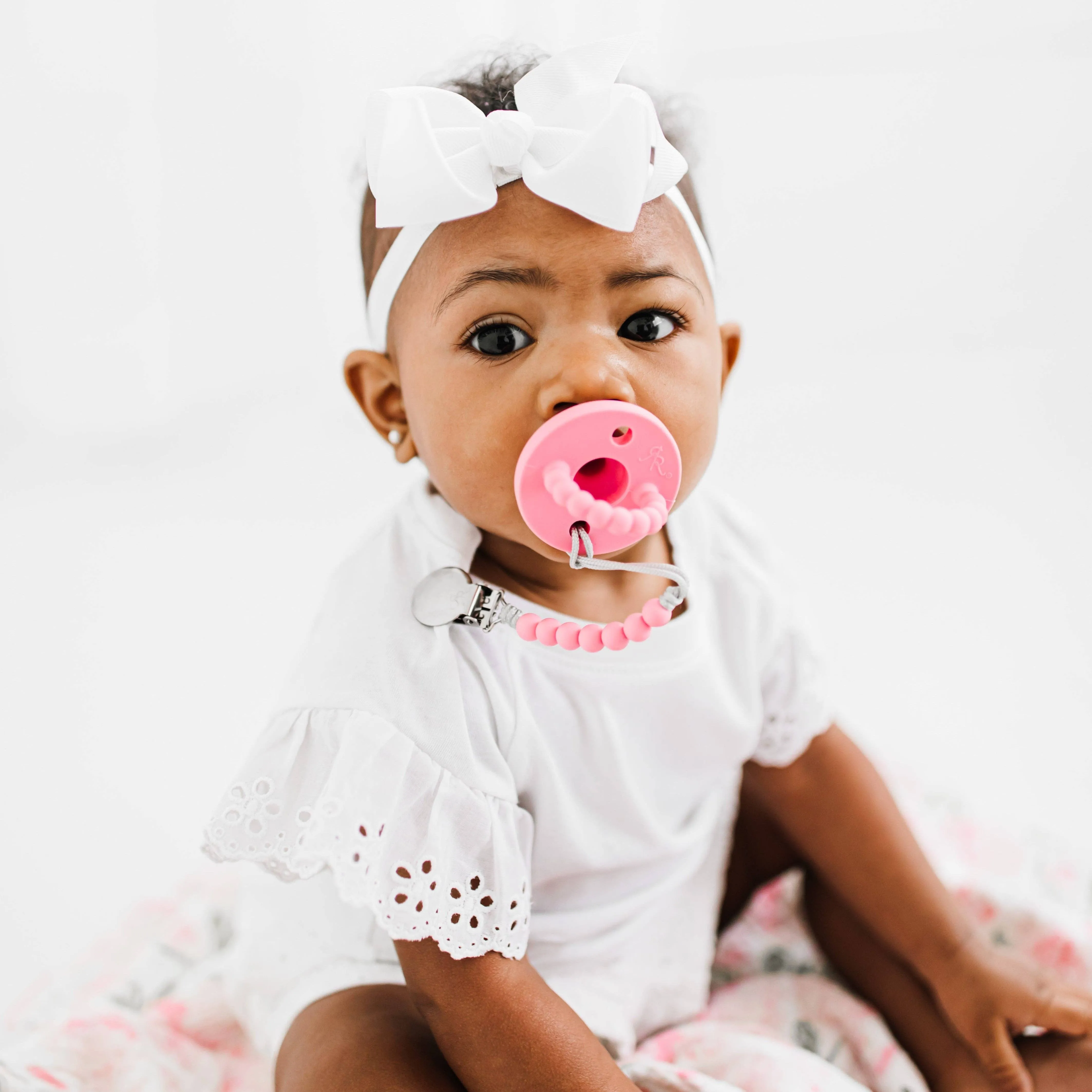 Cutie PAT Round (0-24m) Pacifier   Teether Sets