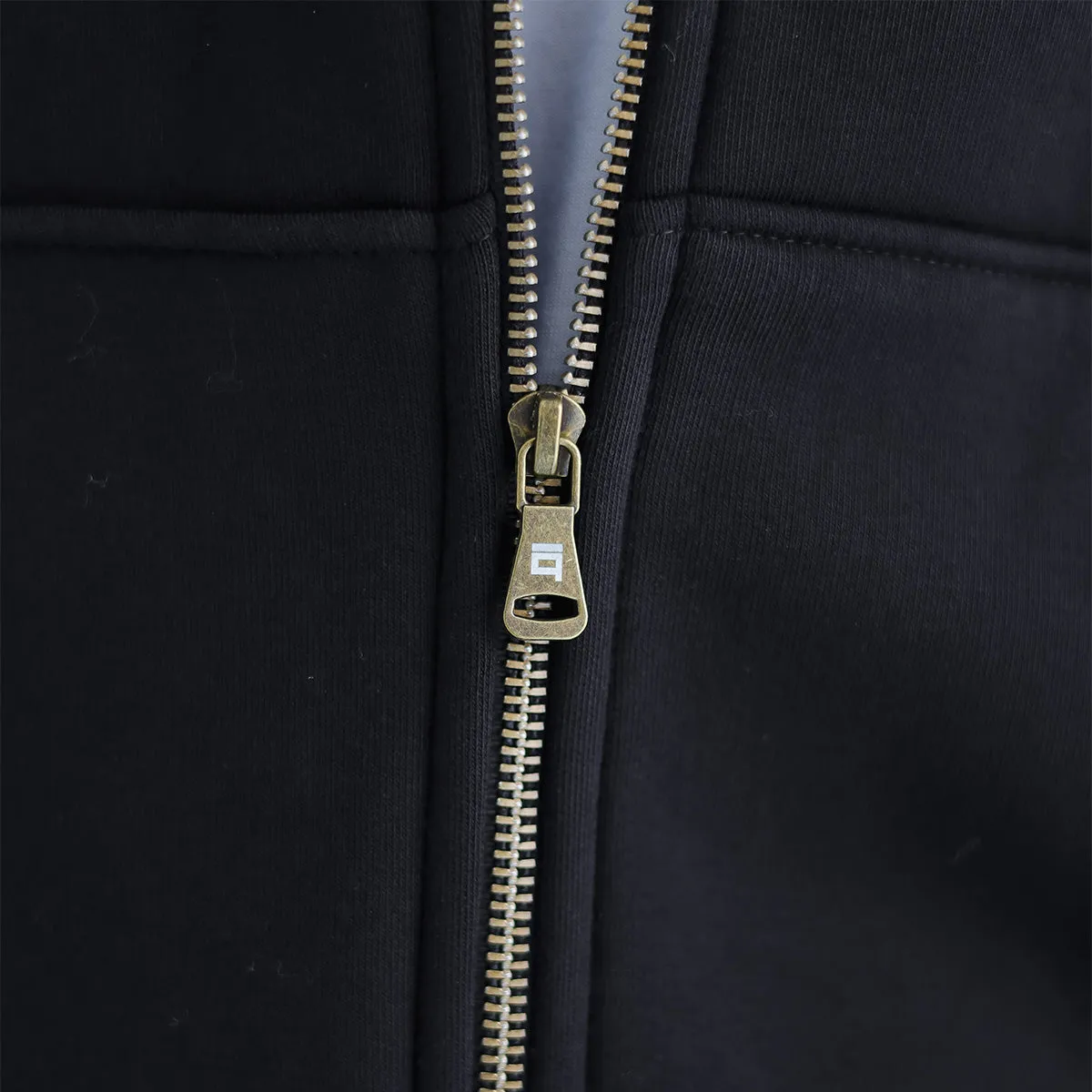 High Neck Melton Zipper⁩ . Black