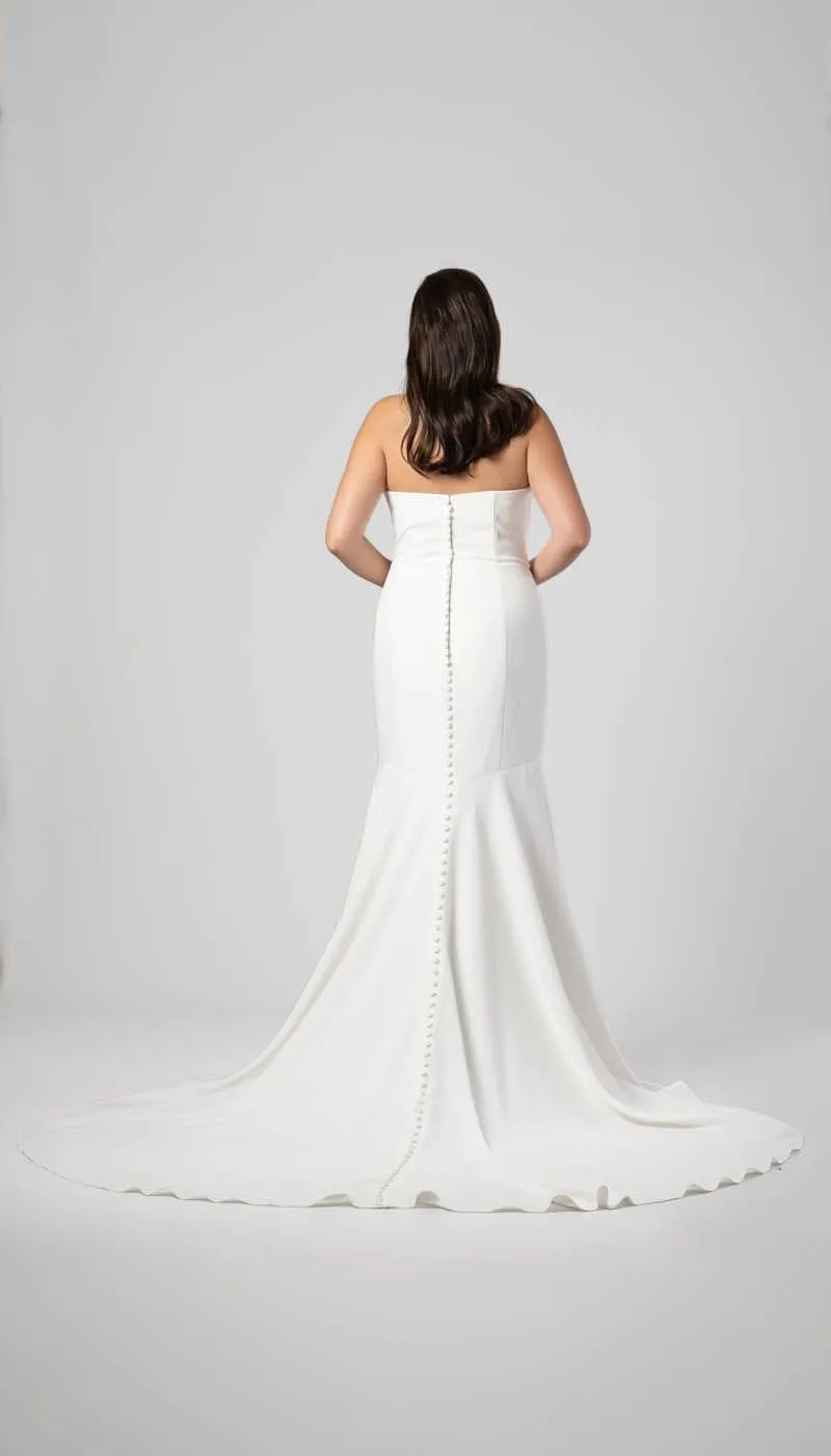 In Stock Della