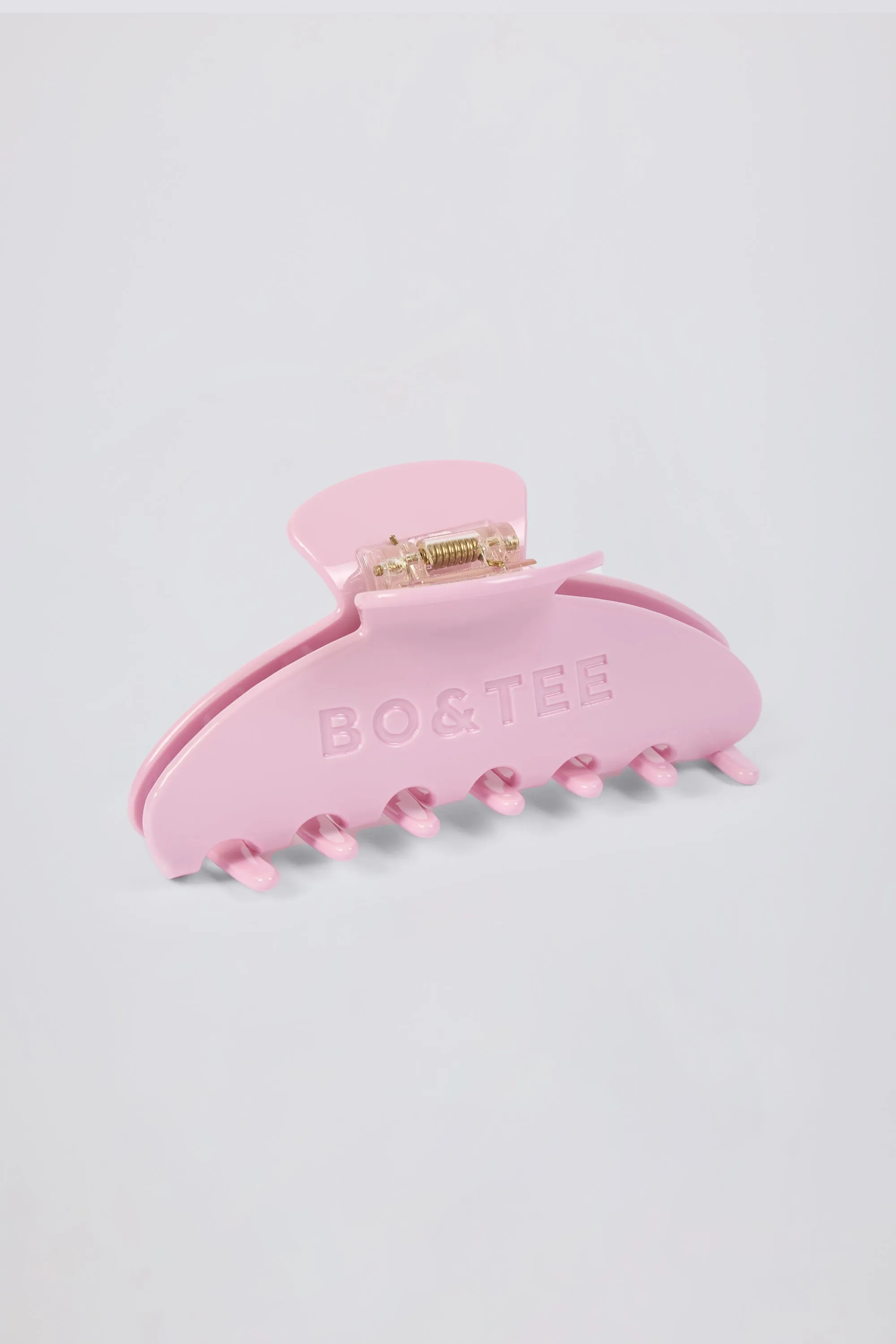 Medium Claw Clip in Baby Pink