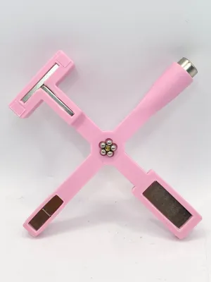 Queens - Multifunctional Cat Eye Magnet (Pink)