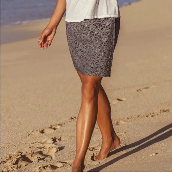 RipSkirt Hawaiian Wrap Skirt Black Pearl Batik XXL Key Pocket Vacation Travel