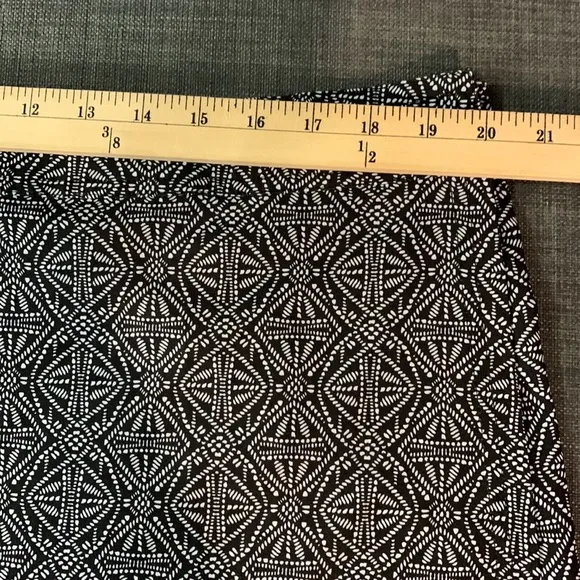 RipSkirt Hawaiian Wrap Skirt Black Pearl Batik XXL Key Pocket Vacation Travel