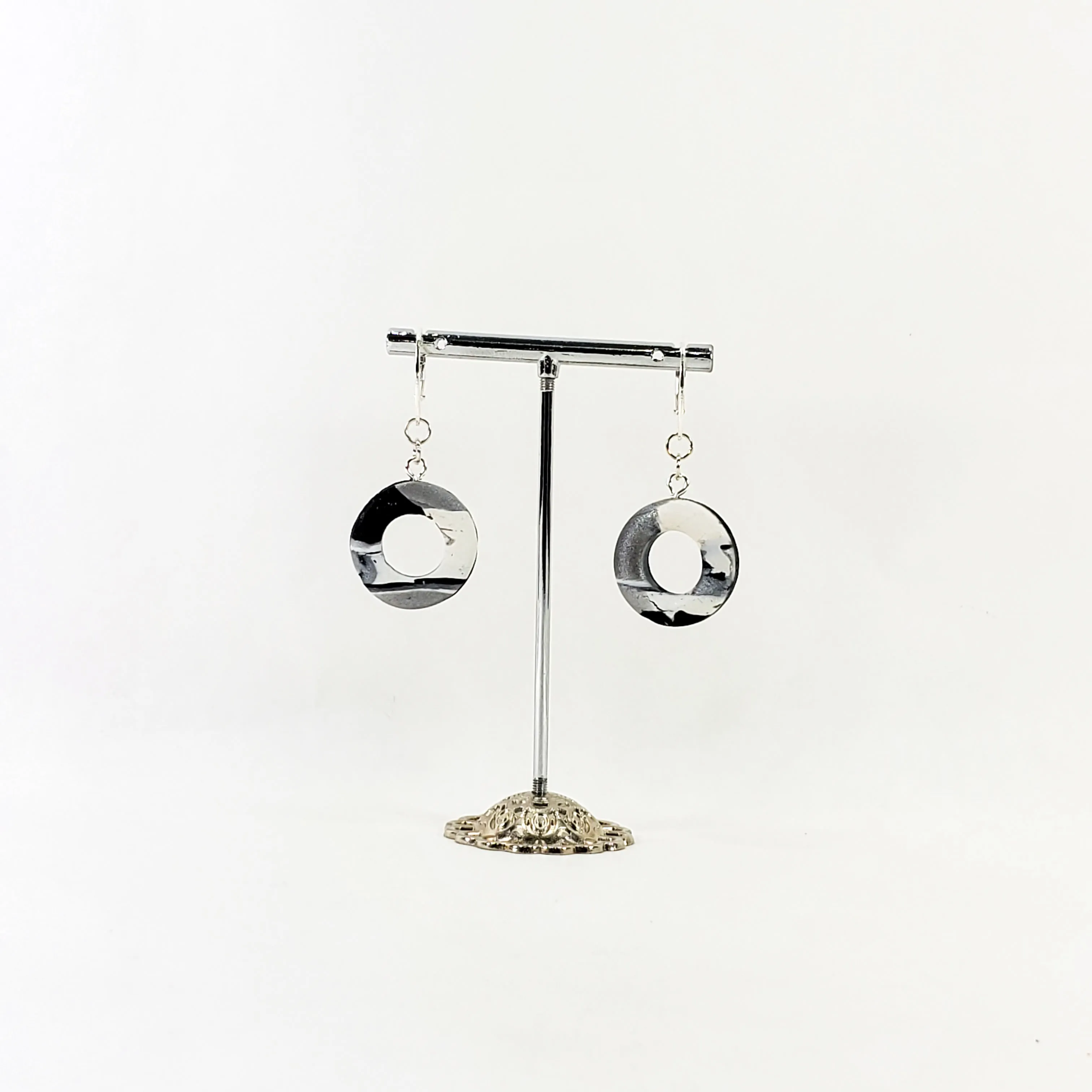Round Cutout Ring Dangle Earring - Calacatta