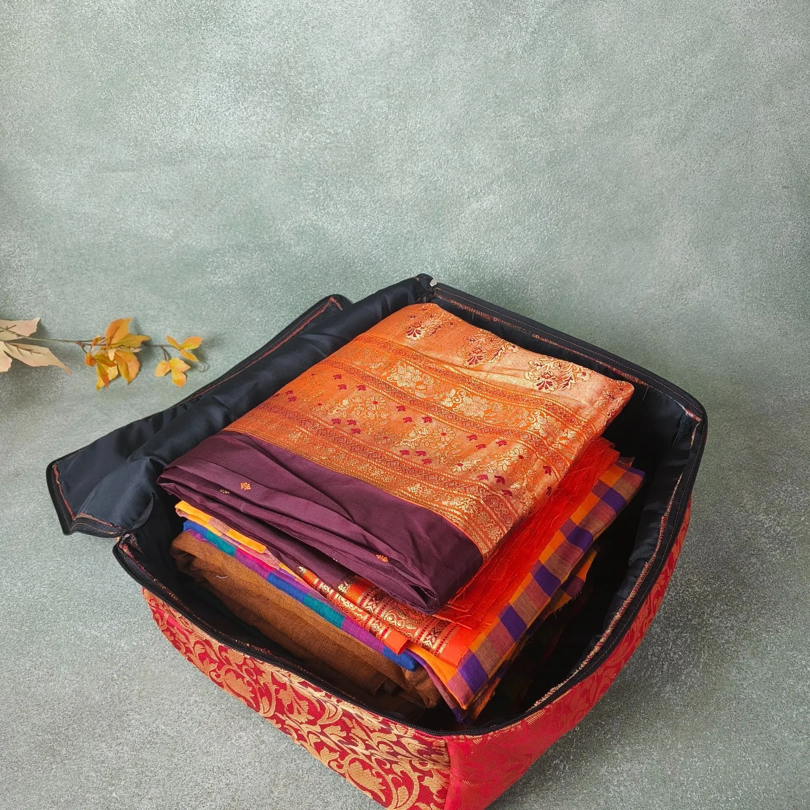 Saree Storage Bags Magenta Brocade Diamond weaves