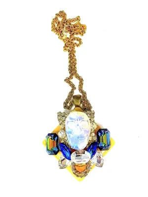 Scull Opal