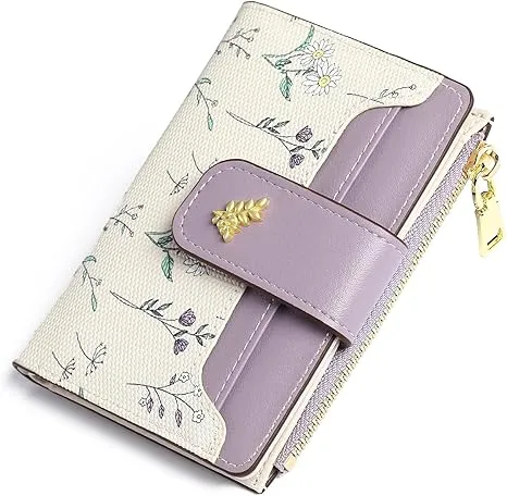 Small Leather Bifold with Zipper Pocket