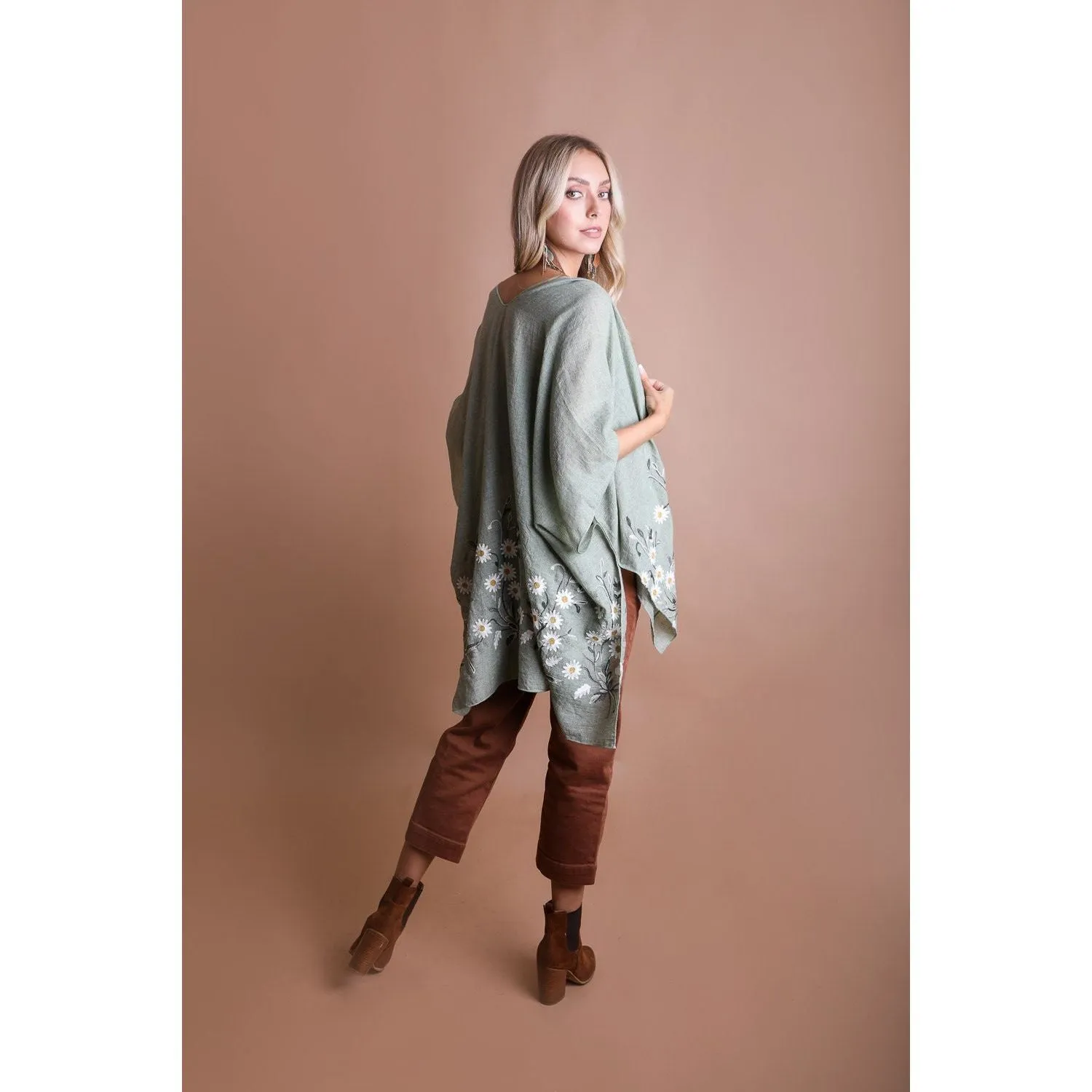 Spring Daisy Kimono
