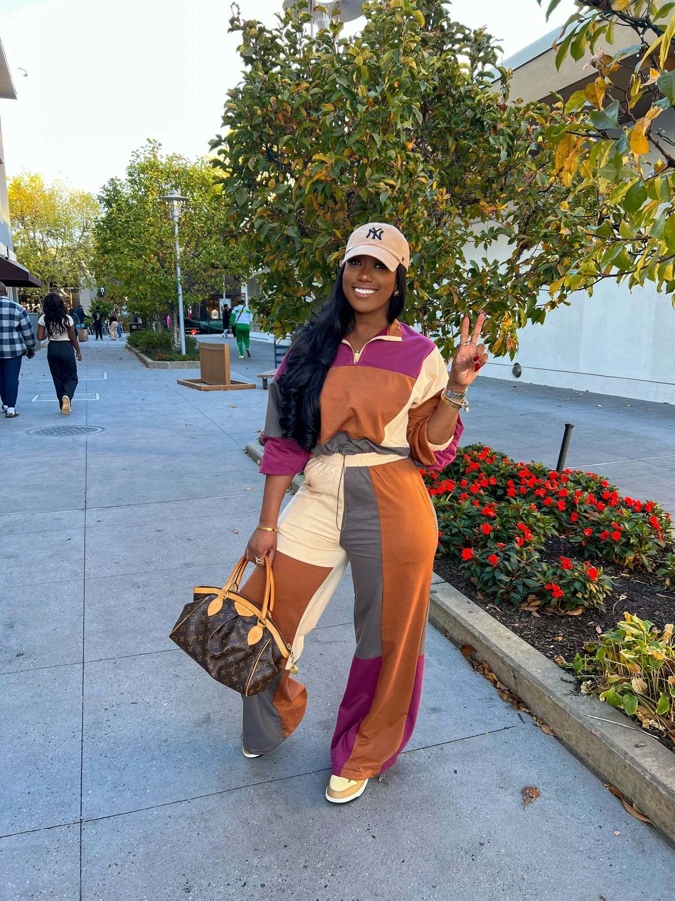 Stylish Color Block Two-Piece Set with Zipper and Drawstring Details