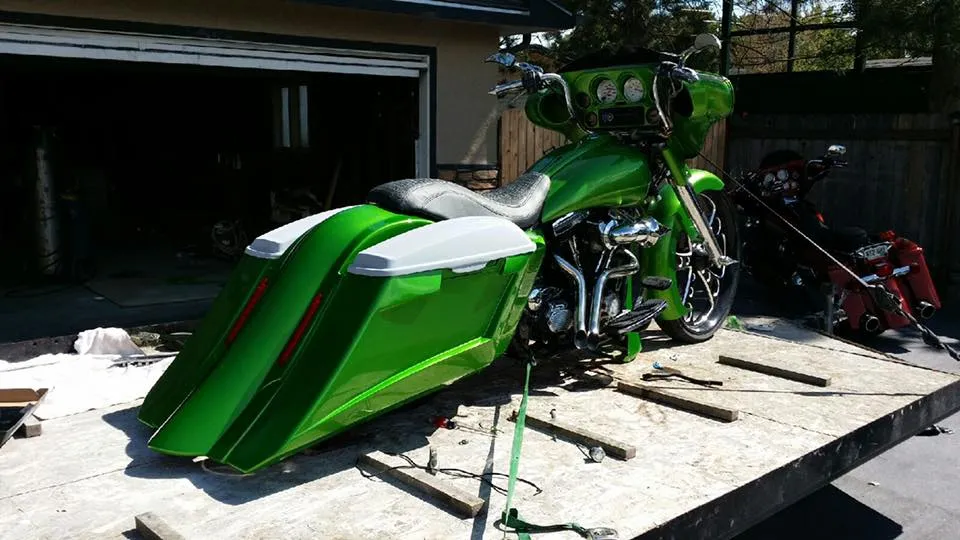 Trendsetter Saddlebag Kit Sale for Harley Touring Bikes SKU: RAVETSALE1