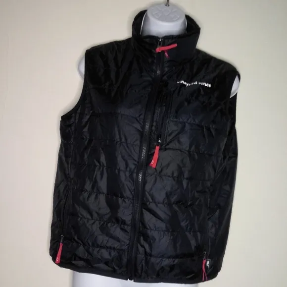 Vineyard Vines navy blue light weight quilt vest