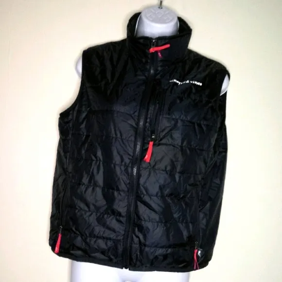 Vineyard Vines navy blue light weight quilt vest