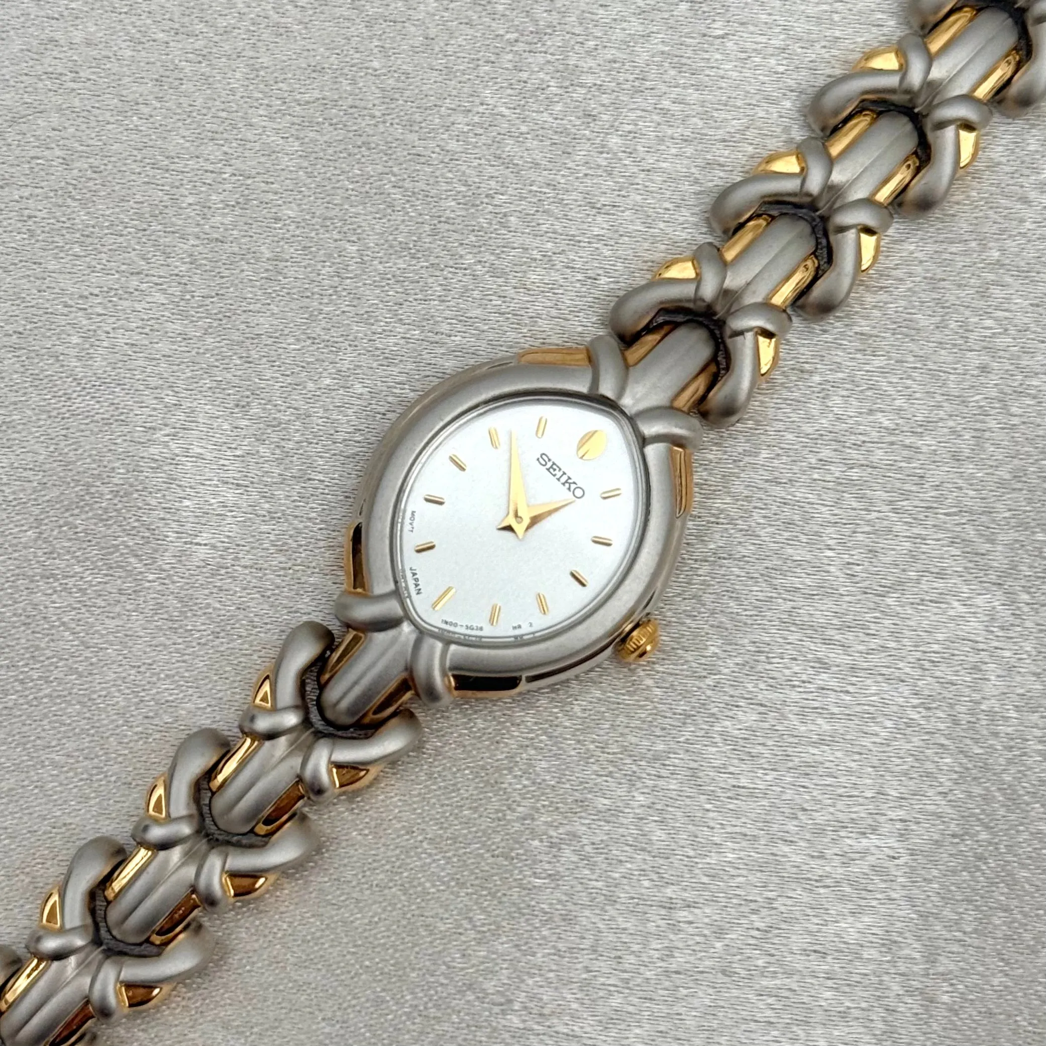 VINTAGE CARAVELLE BY BULOVA TWO-TONED WATCH