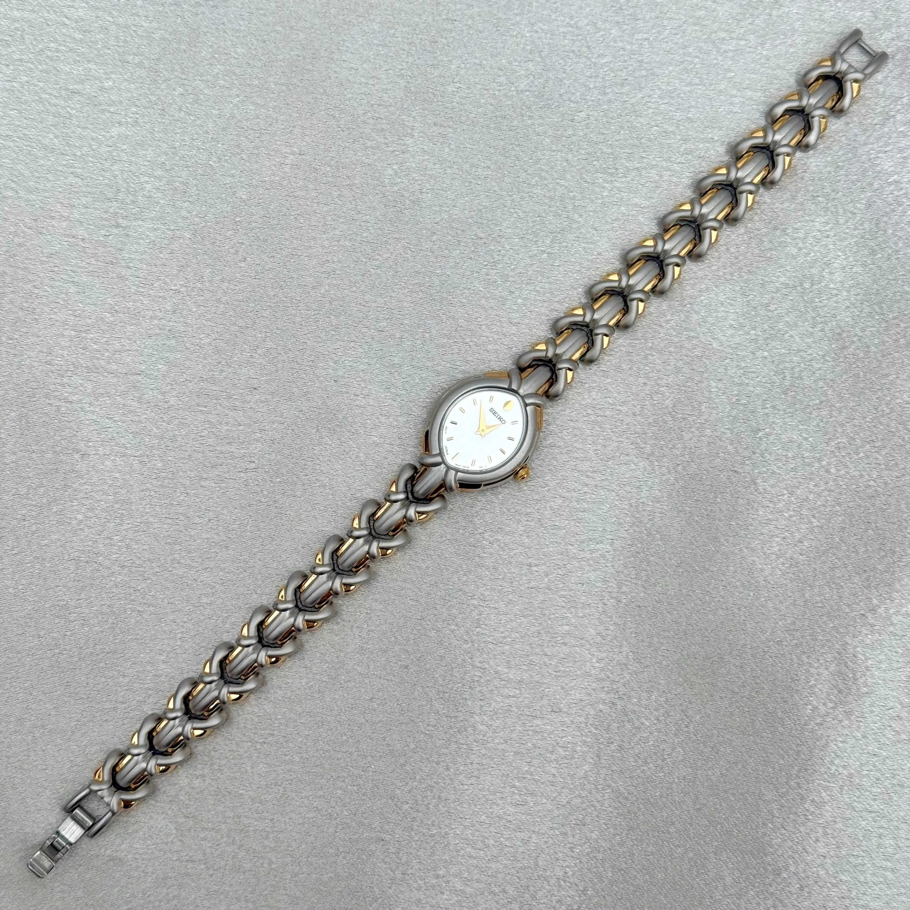 VINTAGE CARAVELLE BY BULOVA TWO-TONED WATCH
