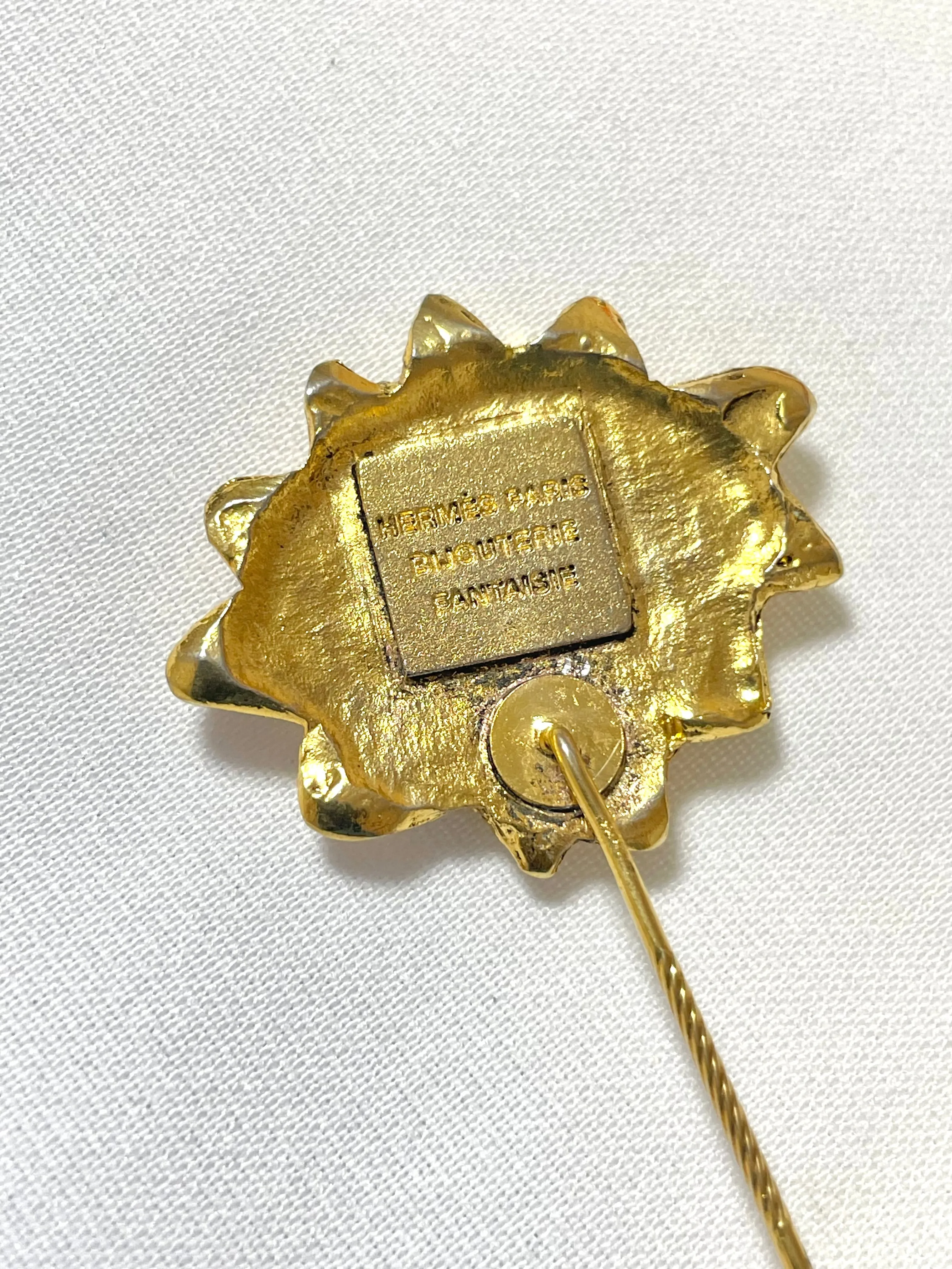 Vintage HERMES gold tone smiley sunshine face brooch pin, hat pin, jacket pin. Bijouterie Fantaisie collection. 070218ys11