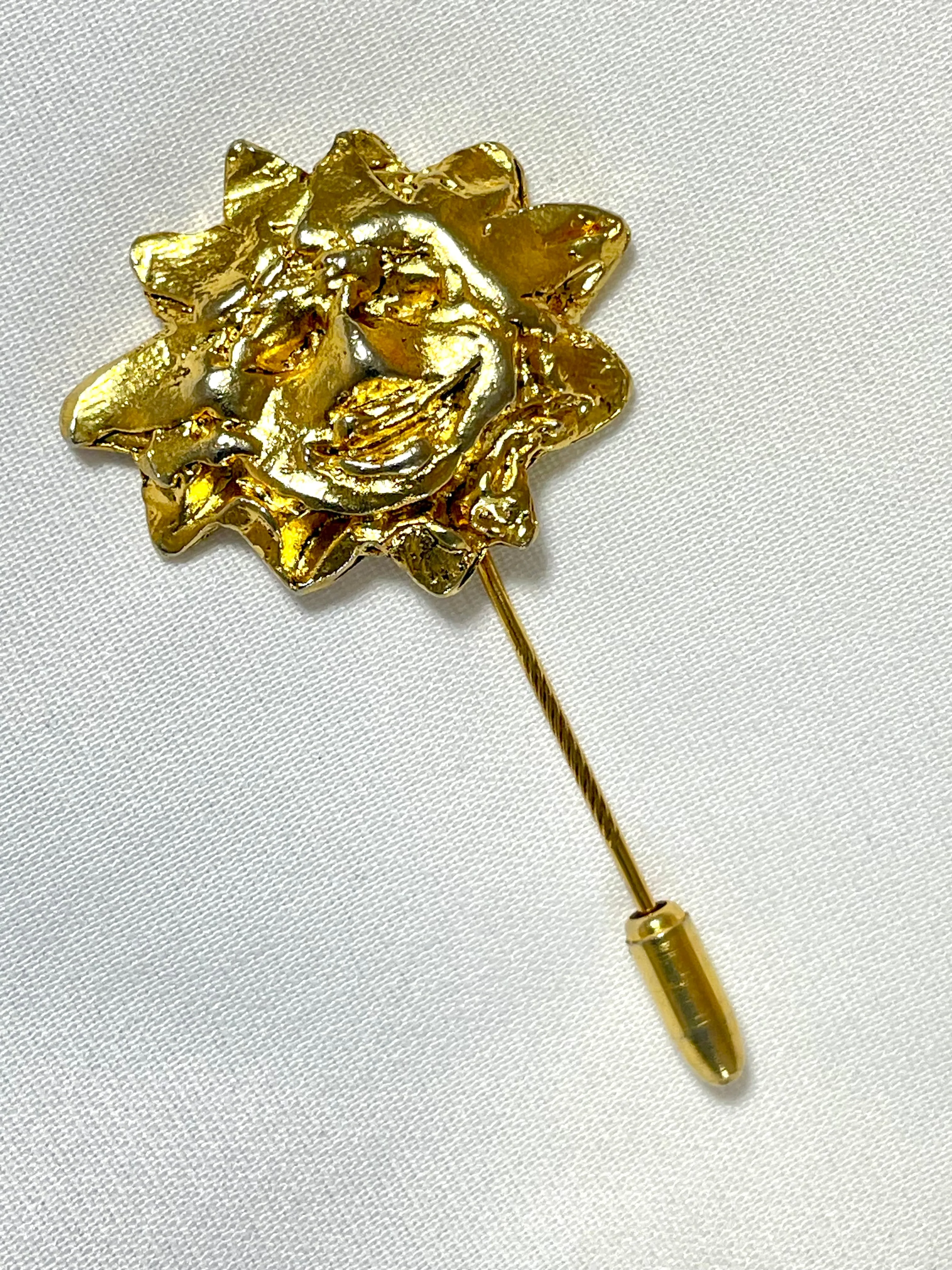 Vintage HERMES gold tone smiley sunshine face brooch pin, hat pin, jacket pin. Bijouterie Fantaisie collection. 070218ys11