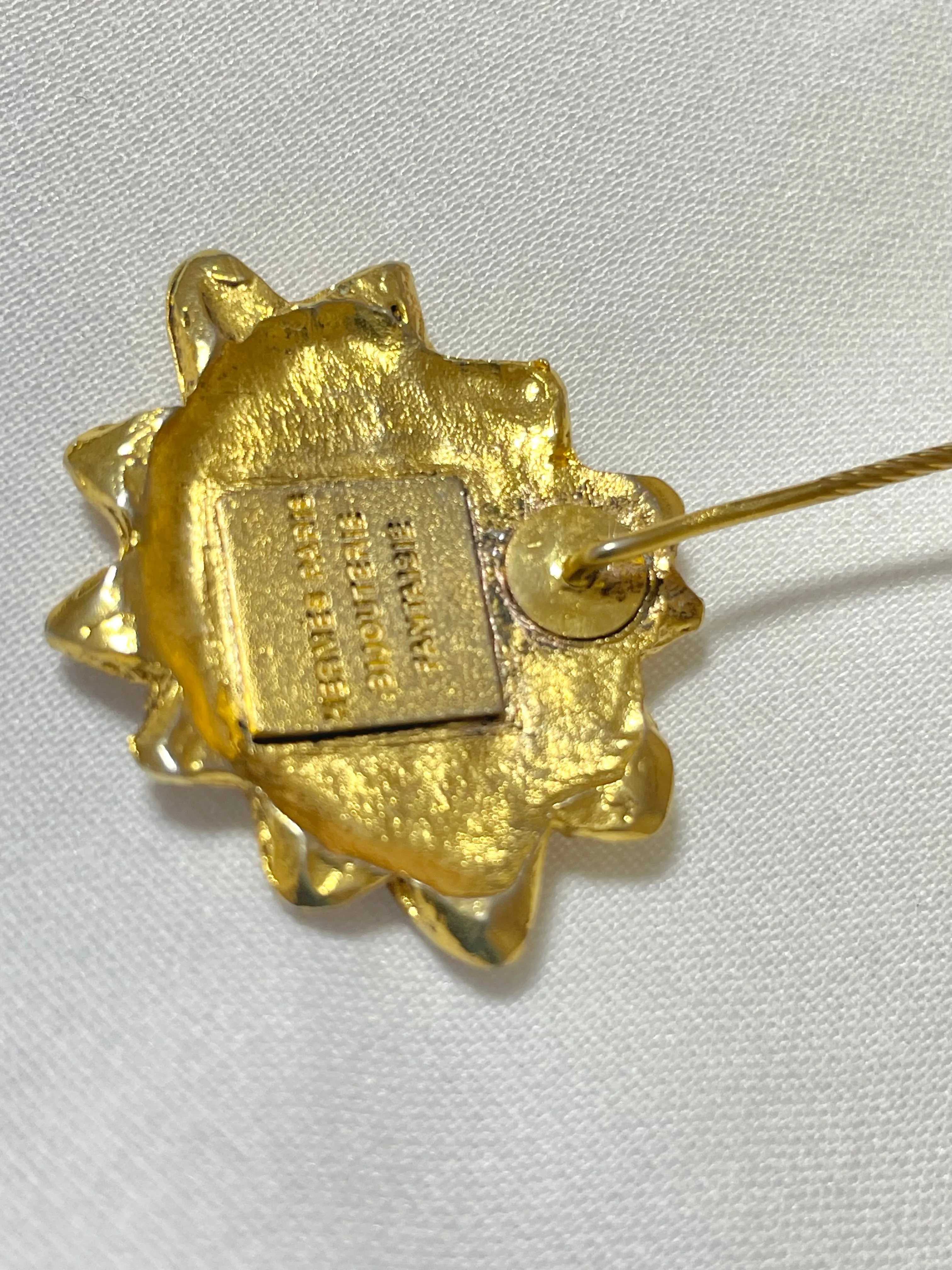 Vintage HERMES gold tone smiley sunshine face brooch pin, hat pin, jacket pin. Bijouterie Fantaisie collection. 070218ys11